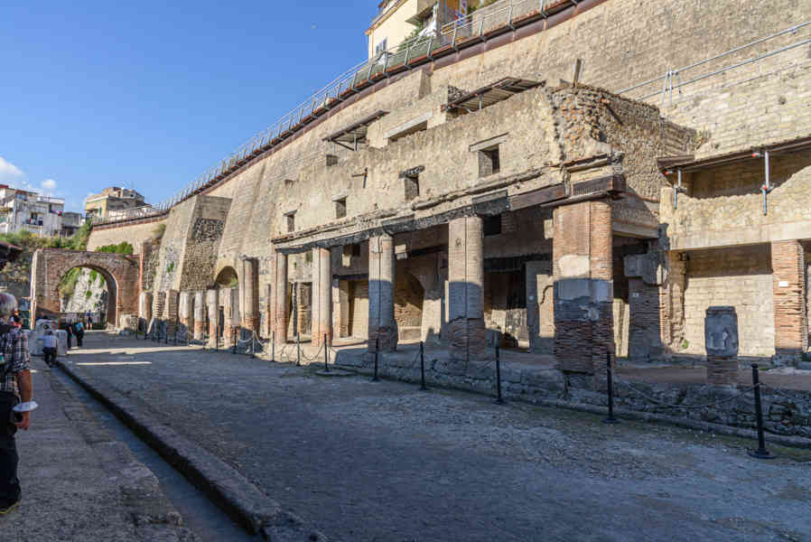 234 - Italia - Herculano - parque arqueológico de Herculano - Decumano Massimo.jpg